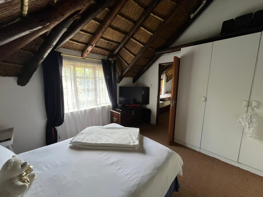 3 Bedroom Property for Sale in Cove Rock Eastern Cape